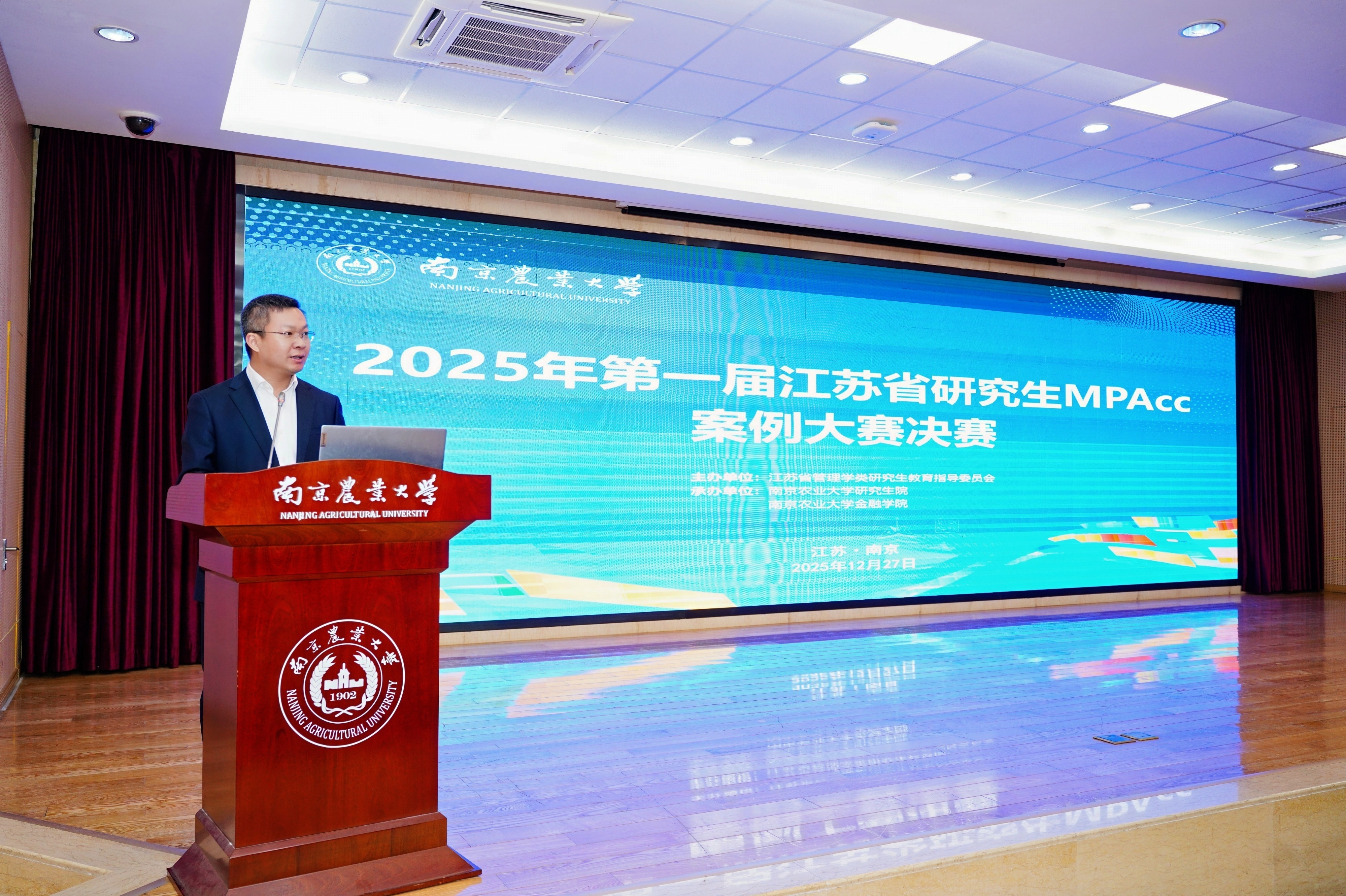 e695ccf27c6f0de8aa13838958aadcee