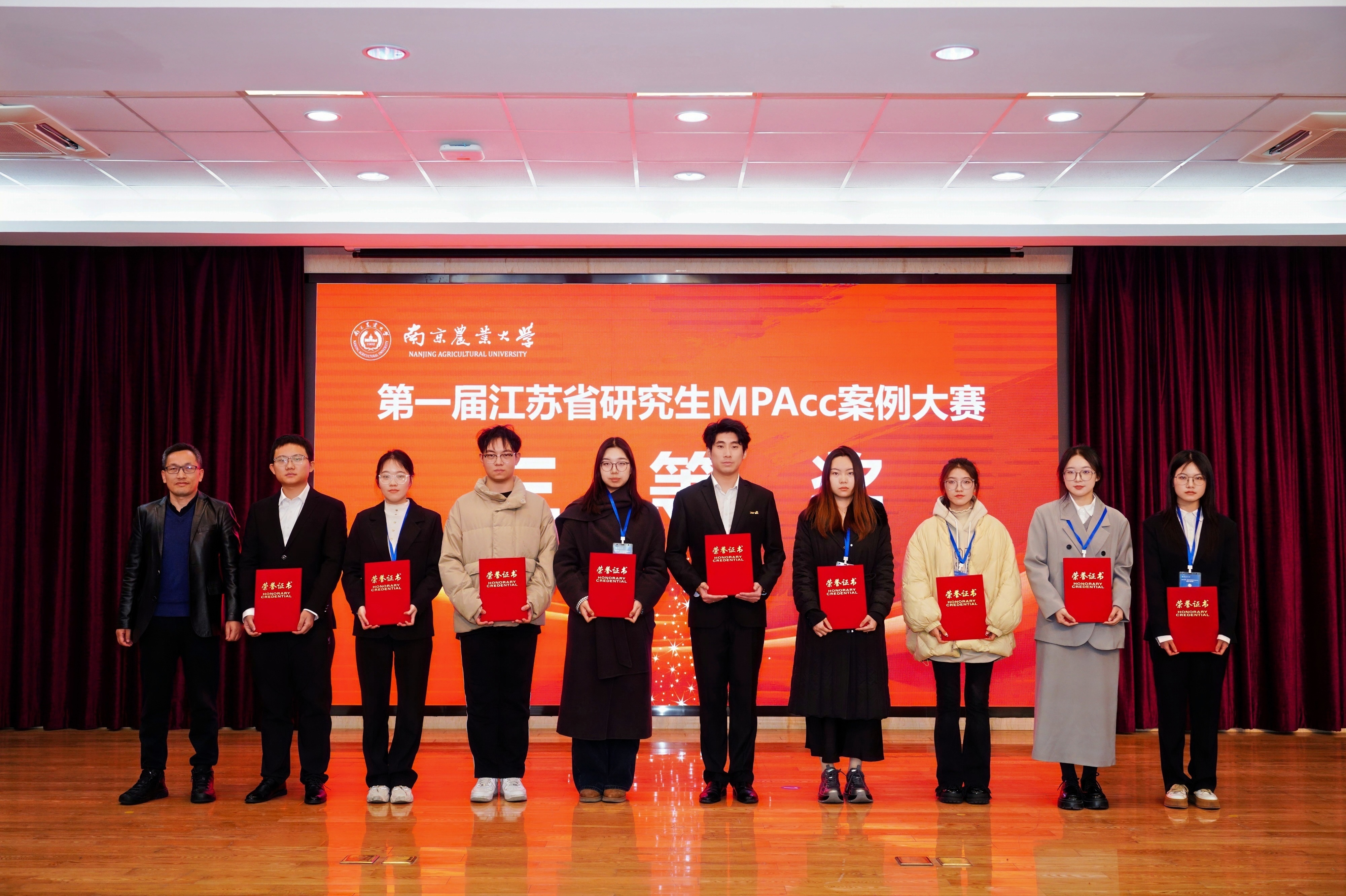 f16efddba64e0ee7d8c68ba9e4b29597